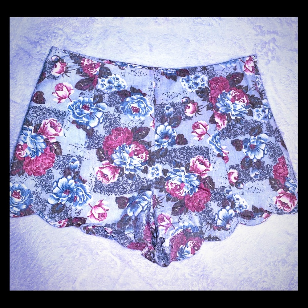 Floral print shorts